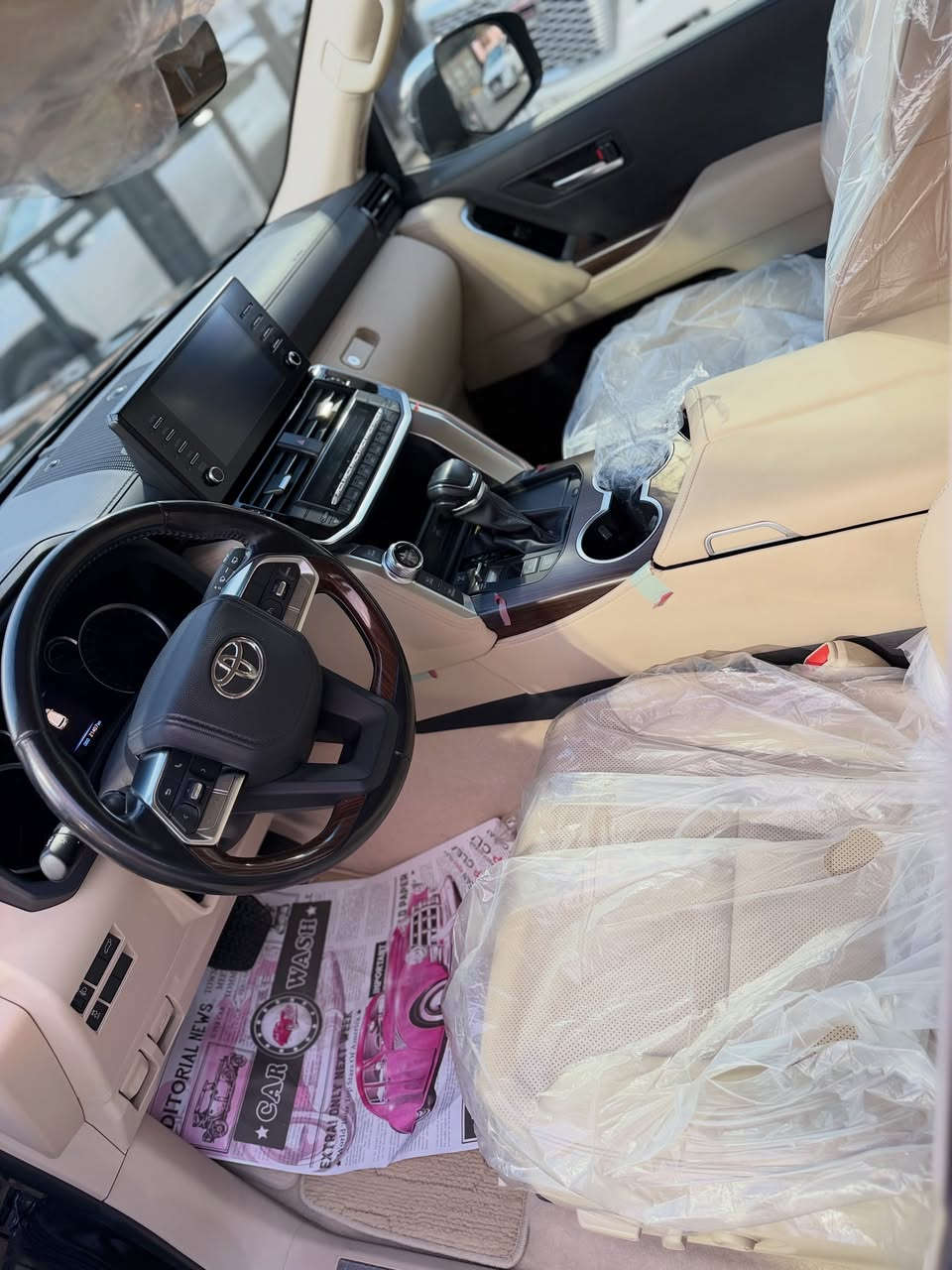 لاندكروز • ٢٠٢٢ • ماشيه ٢٠ الف
