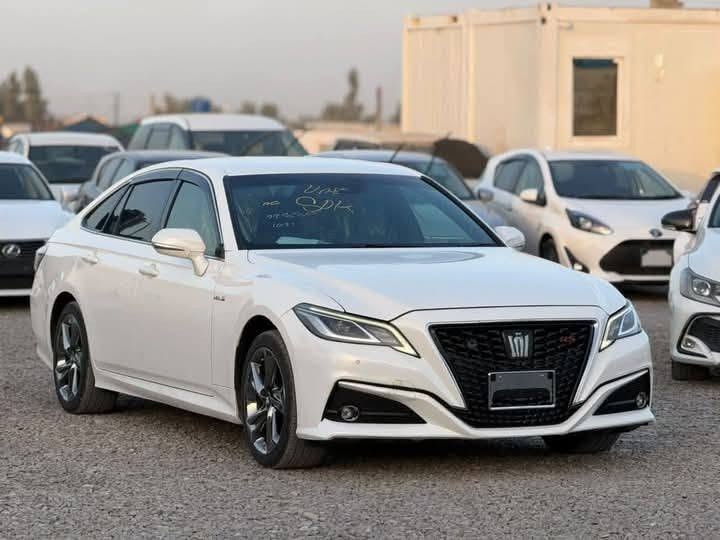 تۆیۆتا کراون Toyota Crown (S220)2021 hybrid
ڕەنگ سپی سفرر

کامێرای ٣٦٠ پلە و حەساسی پێش و دواوە

سیستەمی پاراستنی هێڵی ڕێگا 

کوشنی چەرم بە سیستەمی گەرمکردن و ساردکردنەوە.

سیستەمی دەنگی پێشکەوتوو JBL 

لایتەکانی پێشەوە LEDی پێشکەوتوو بە دیزاینی تیژ.

​بزوێنەری ٦ پستۆن هایبرێد بە هێز

دیفەرێنسی دواوە (RWD) یان چوار تایە لوک (AWD).

شوێن جەمجەماڵ 

تازە گەیشتوە 

سفررررر

ڕەقەم

***********
