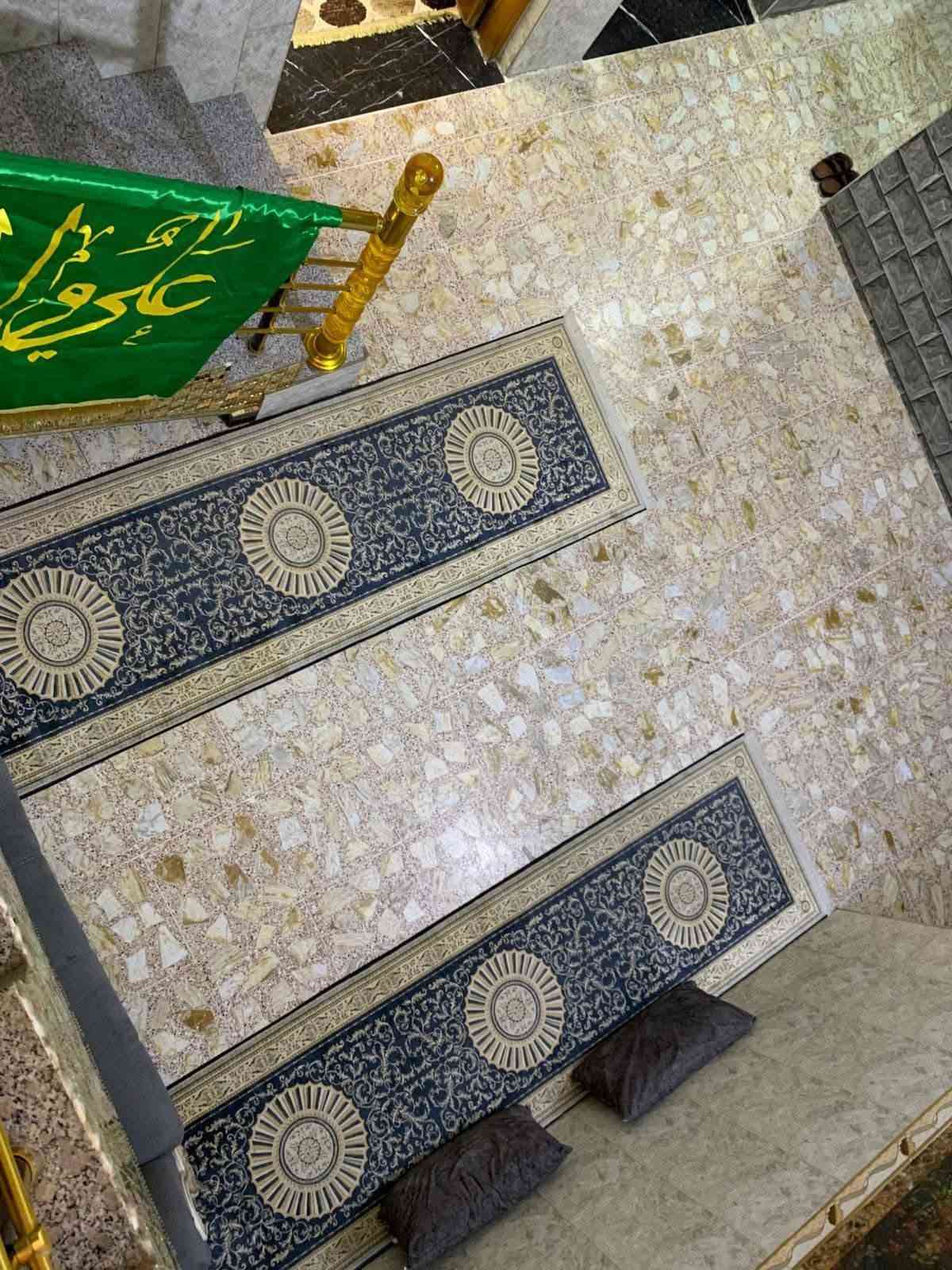 دار للبيع مساحة ١٥٠ متر جبه ٧.٥ × ٢٠ 
طابق الأول غرفتين نوم + سويت ستقبال ٧ × ٤ 
مطبخ حار بارد 📍✔️
طابق ثاني ٤ غرف نوم رقم العقار ٤٠٣ بداية منطقة 
مجاور شارع ٦٠ م تجاري موقع #ممتاز_للسكن 
ضمن قطع أراضي موظفي أمانة بغداد مقاطعة ٢ / ٩ 
زعفرانية حي الامانة _ تعامل مباشر معه صاحب دار 
مكتب الكناني للوساطة العقارية 📍✅️
موقع المكتب مدخل شارع ٤٠ م مقابل بناية #يا_حسين_ع
نوفر لكم قطع سكنية واستثمارية و تجارية و #مميزة تحتوي على تشجير من ضمن قطعة 
دور بمساحات مختلفة من ضمنها مطلوبه قروض الإسكان 
من يرغب #بشراء_و_البيع جاهزين ضمان حق البائع و المشتري 
إتصال والاستفسار *********** متوفر واتساب
