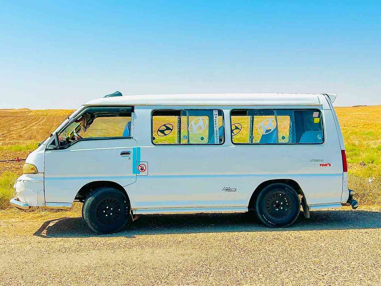 بۆ فرۆشتن  هۆندا ١٩٩٨  گێڕو مەکینە ئۆنجی کۆنەکان بێ بۆیاخ تەنها کەمیک وردە ساردی هەیە هەرچوار تایە ٪٨٠ دەعم لیدراوی نیە سەرفو هەڵمو بوخاری نیە تەقەو ڕەقەی نیە قەترە سەدری تازە گۆڕیمە دەشبولی شوختیشی تیانیە وەیەرمەنی هەموی بیلادیەو مەزبوتە  هەموو گیانی ئیشەکات  دەعامی بۆ دەعامی بەشەرت کوشنی هەموی پاکە سەقفی لۆک لۆکە لە پێشەوە بۆ دواوە خۆم بۆم کڕیوەو خۆم بەستومە هەموی بەتەرەقەی بیلادی  ( نرخ)  ٤٦ $ گڵاو مەعمەلەیەکی کەم شوین سمود قەزای ڕزگاری تکایە موشتەریت تێل بکە جواب نامە نادەمۆ لەگەڵ ڕێزما .!ئەوەش ژمارە موبایل  ***********
