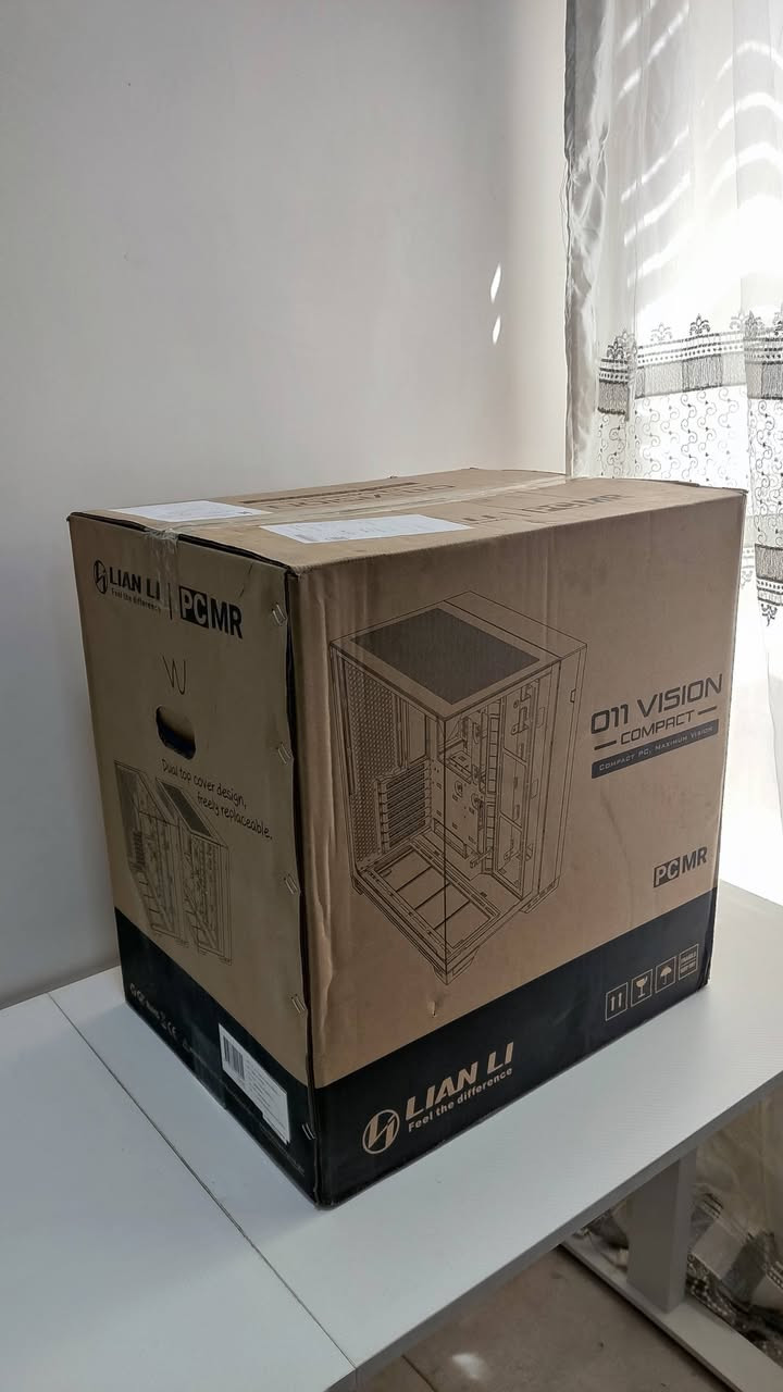 للبيع كيس Lian Li O11 Vision Compact
لون ابيض جديد بلكارتونة 

المهتم يراسلني خاص او على الرقم ***********
موجود واتساب 

مكاني بغداد وتوصيل موجود
