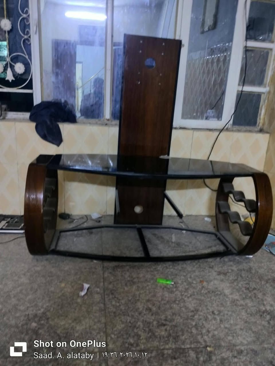 ميز بلازما • نضيف • ٣٠