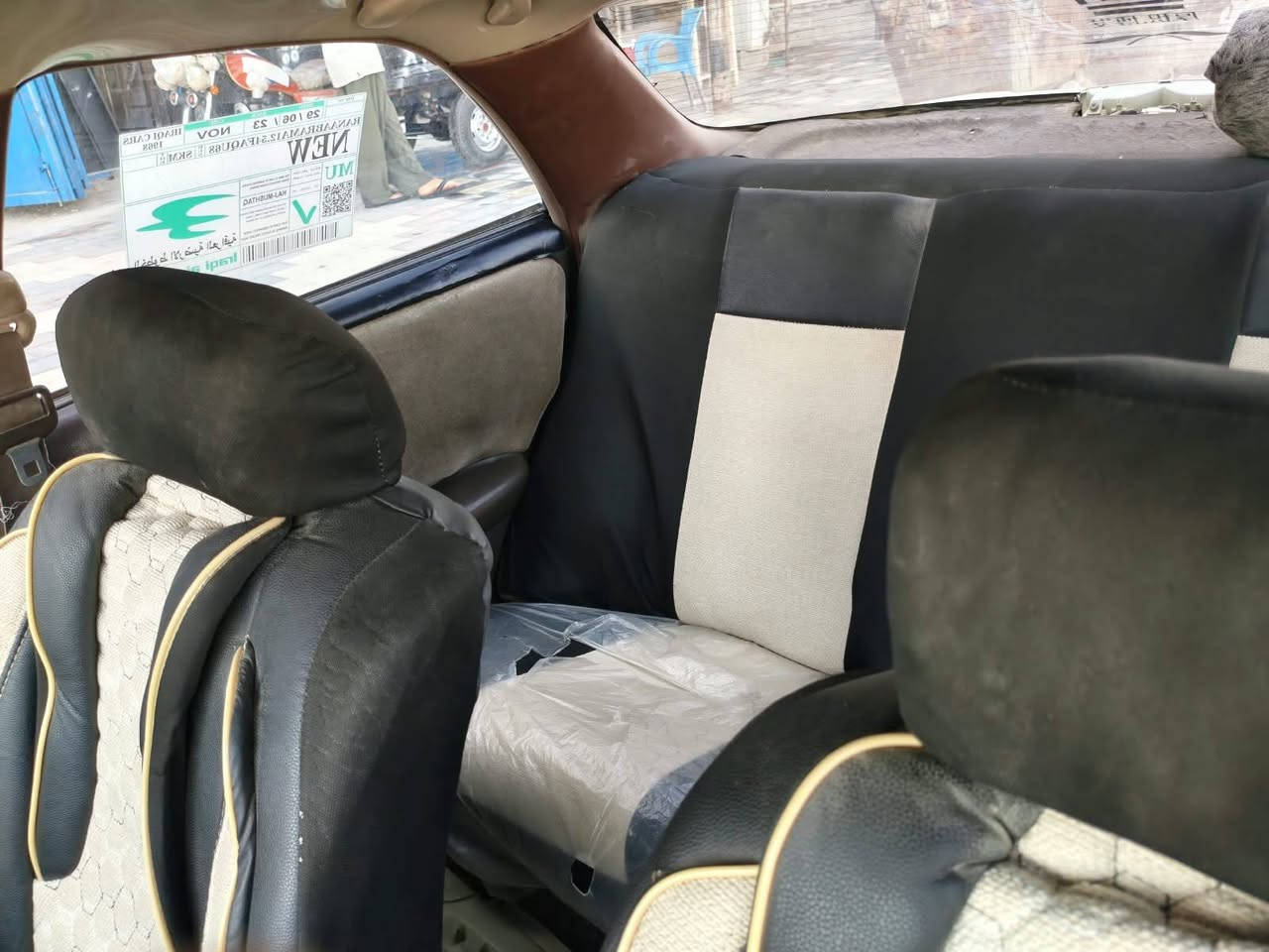 السلام عليكم 
سياره مارك نفخ للبيع 
مكينه ثنين ونص حداديه نضيفه
كشرته حلوه ونضيفه دواخله كلش مرتبه سنويه للالفين وثلاثين تحويل مباشر 
للاستفسار الاتصال بالرقم ***********
