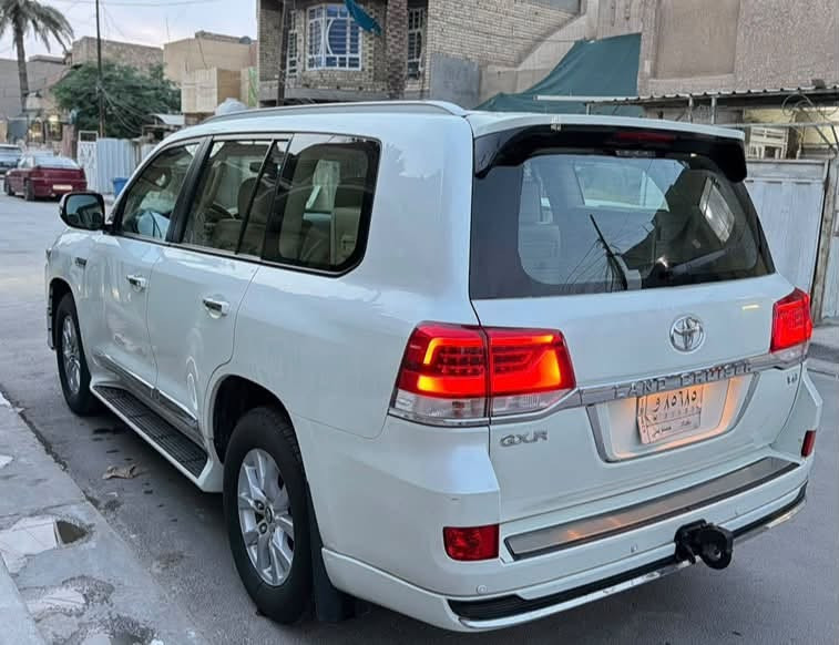 لاندكروزر بريم • ٢٠١٨ • دفع رباعي