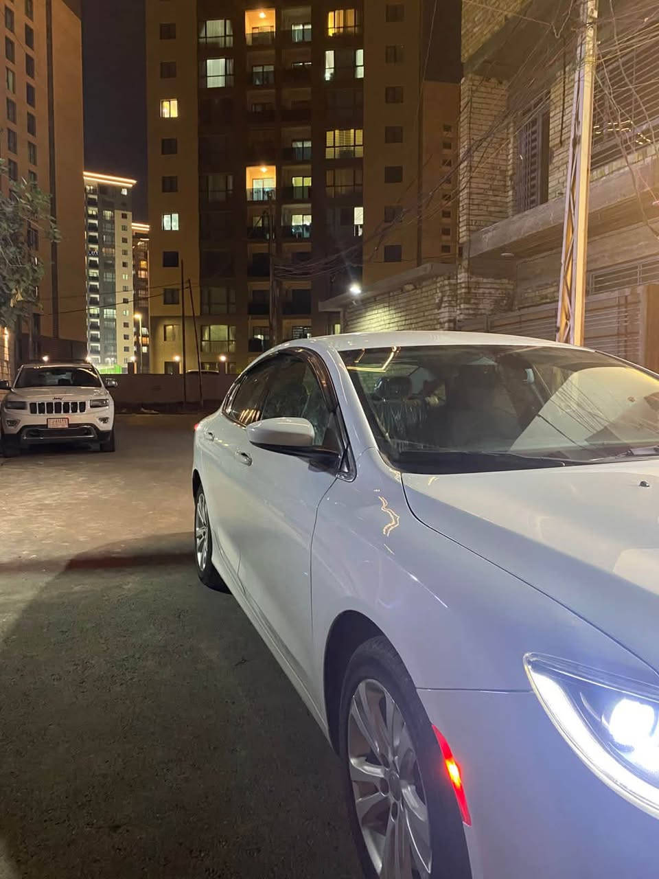 السلام عليكم
سي 200 موديل 16 سيارة حلوه ونظيفه نص مواصفات باسمي تحويل مباشر محرك 2400 كير ماوس  سونر موجود بالصور وبدلت بيها باب السايق والخلفي بواحد جديد اثر طعجه مو حادث محرك شديته جديد بالكارتون  اخذته من سيارة ماشيه 30 الف بس  السيارة جاهزه ومابيها اي نقص التبريد مالتها ثلج  قبل اسبوع بدلت منظومه كاملة مال تبريد جديد الصدر جيد امامي خلفي سيارة جاهزه من كلشي 
السعر 95 وبيها مجال بسيط  
المكان بغداد حي الجهاد 
رقم التلفون
***********
***********  
ابو احمد
