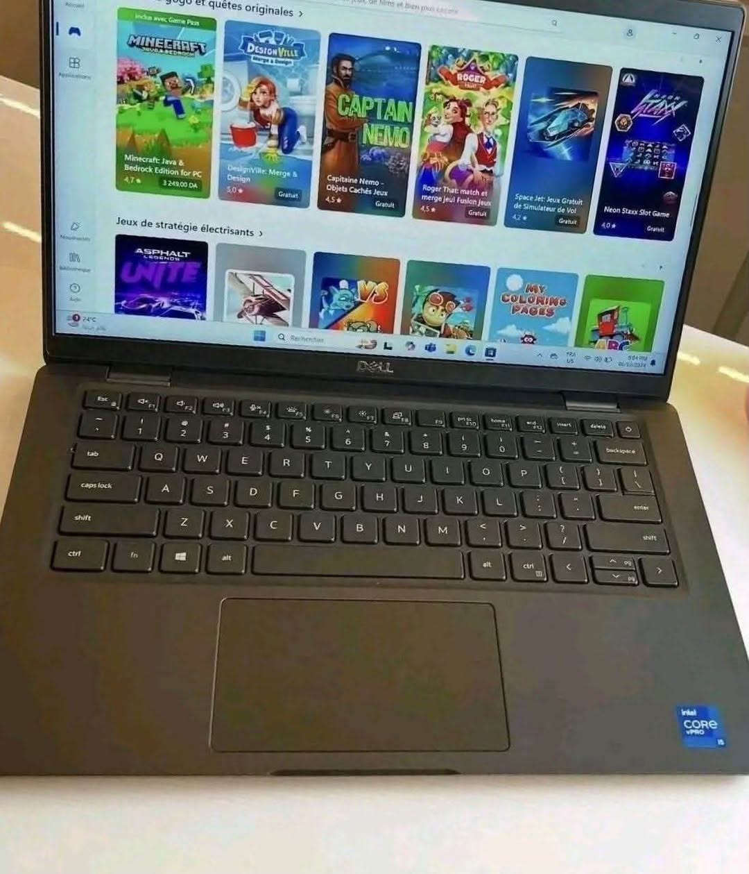 Dell latitude 3420
🔥 Dell Super Slim (Core i5 - 11th Gen G7) 🔥
لابتوب أنيق، خفيف، وأداء فائق للدراسة والأعمال اليومية! 💻⚡
​🎯 أبرز المواصفات:
🔹 المعالج: Intel Core i5 | الجيل 11 (G7)
🔹 الرام: 8GB DDR4
🔹 الهارد: 256GB SSD (سريع جداً)
🔹 كارت الشاشة: Intel Iris Xe 4GB
🔹 الشاشة: 14 بوصة FHD (ضد التوهج)
🔹 البطارية: ممتازة جداً (6 خلايا) + شحن سريع 65W
🔹 المنافذ: Type-C, HDMI, SIM Card, RAM slot
​✨ الحالة: نظيف جداً بحالة الزيرو مع شاحن Type-C الأصلي + كاميرا بقفل خصوصية 🔒
​💰 السعر: 350 ألف دينار فقط!
 للتواصل: ***********
