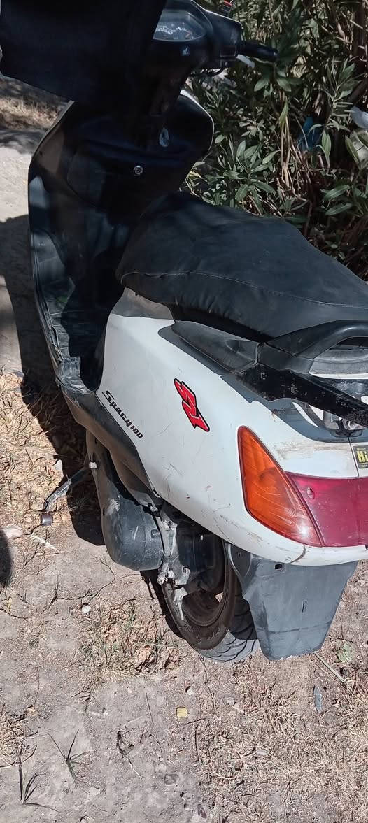 سلام عليكم هوندا ماكس كلش نظيفه 350وبيه مجال *********** واتساب

