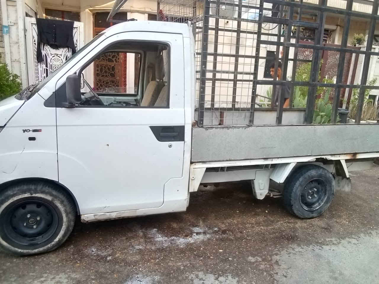 السلام عليكم  سياره شيري نظيفه سياره جاهزه بغداد الشعب تريدها تحويل وتريدها بدون تحويل 
***********
