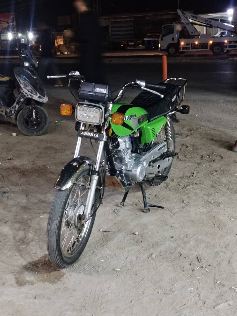 السلام عليكم
للبيع دراجه ٤ كير ارشه طالعه شهر ٨ العام وكيل عارضي شراي بي خير ويدلل *********** سعر ٨٥٠ وبيها مجال بسيط شاصي ١٧ ومديل دراجه ٢٥ تعمير الوكيل شرط بلاديه الما يعرف بيها لا يدخل رجئا دراجه اني مطلعها من وكيل بمليون و٢٠٠ ♥️♥️♥️
