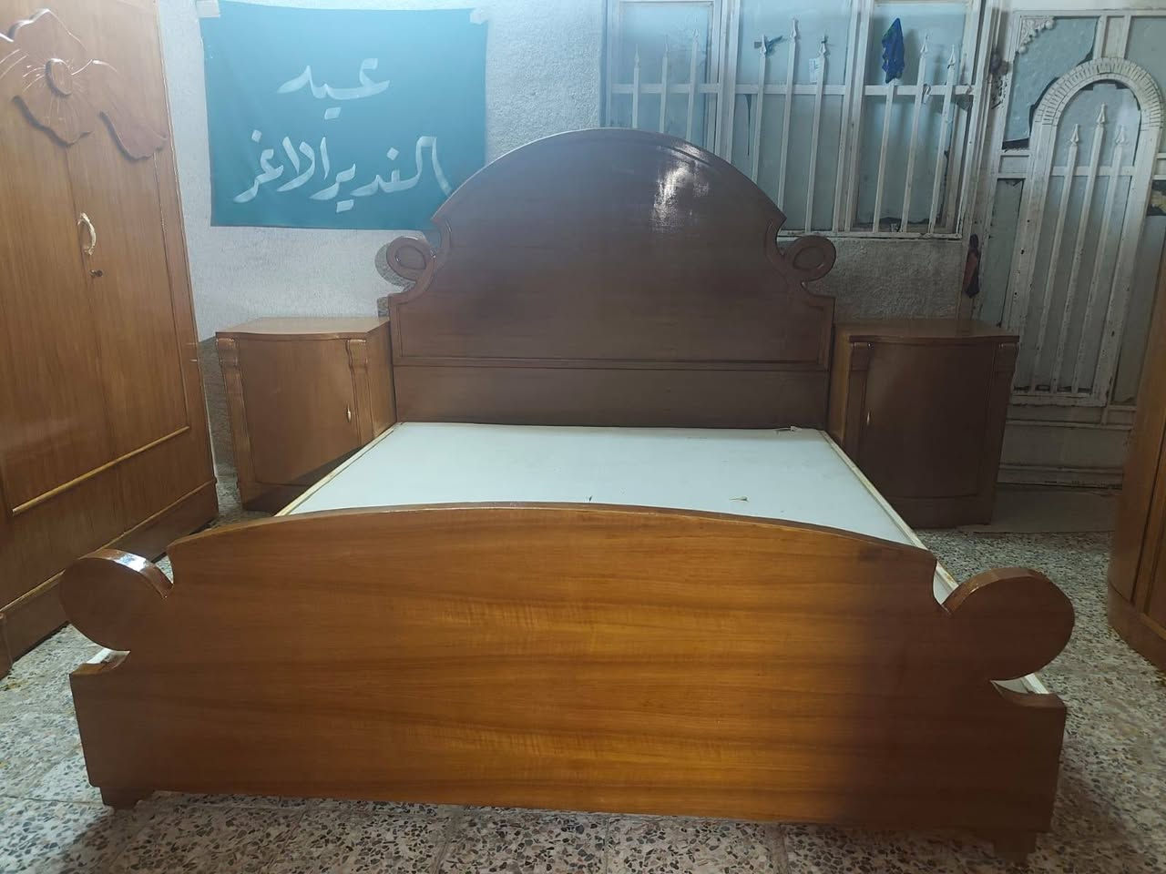 السلام عليكم
غرفة تزگام عراقي درجه اولئ
احلى من الصوره
كنتور مقطع نص مدور
بسعر مناسب
العنوان نهاوند
الاربع سايدات
للاستفسار
***********
موجود واتساب
