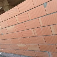 بناء • درجة أولى • خلفه