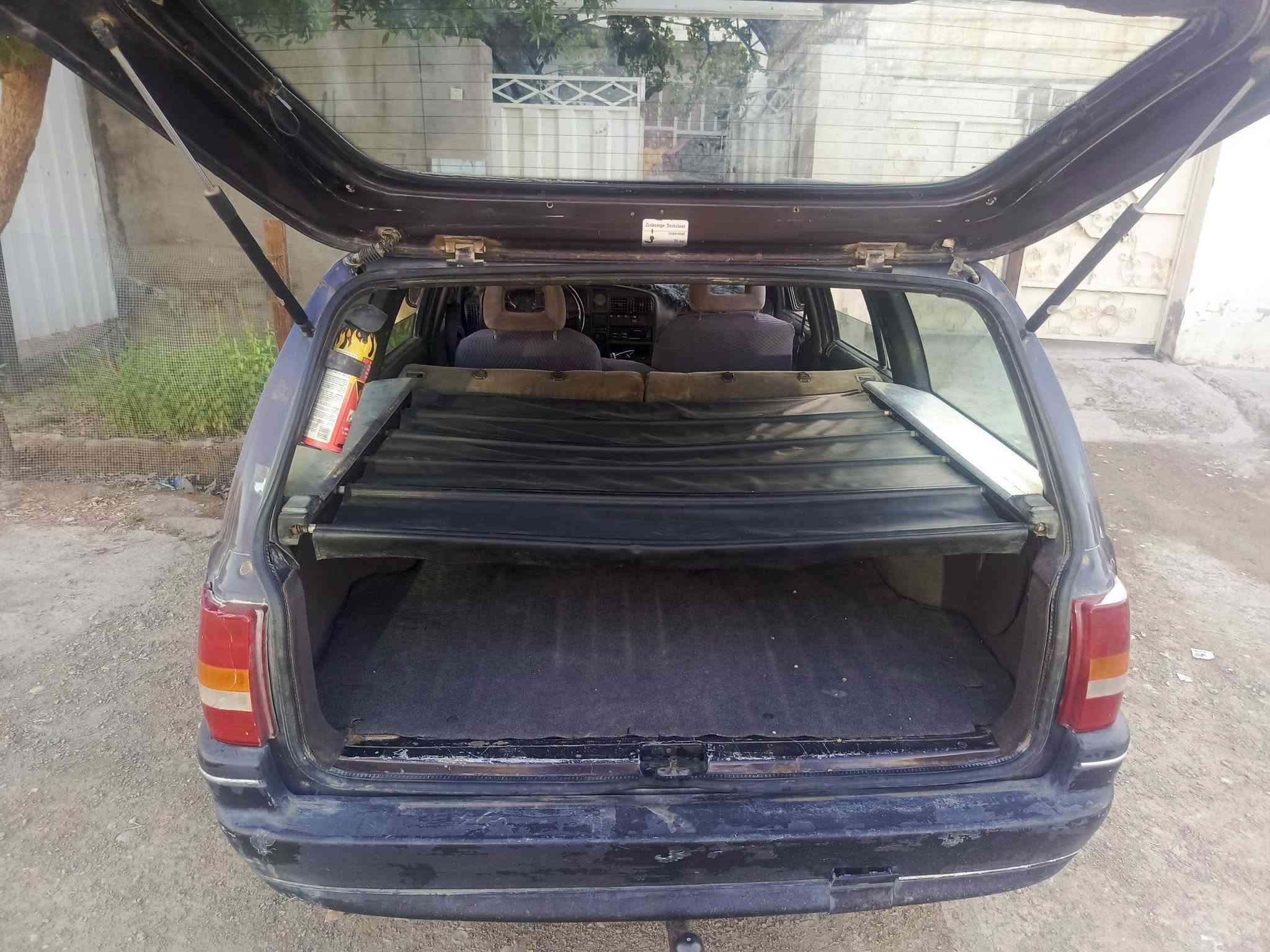 🚗سيارة مديل ١٩٩٠ مكفولة ميكانيك مع الشواصي والكشر كدامك بلادية ترايها للبصرة سنوية ساقطة قبل ٦ اشهر شرط التحويل رقمها صلاح الدين جام يشتغل باستثناء باب السايق يحتاج كنترول السيارة سعرها 19$🌹 بيها مجال جدا بسيط رقم الهاتف ***********
