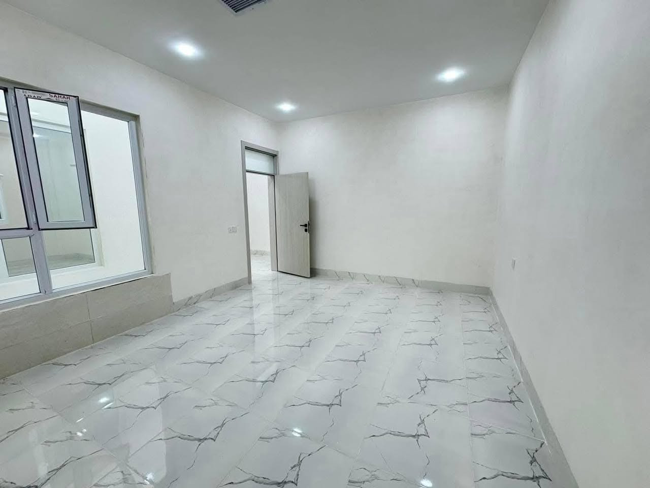 أهلنا في محافظة #واسط الحبيبة
بناء وترميم بنظام النقد والأقساط في محافظة واسط
عمل درجة أولى (#تسليم_مفتاح) بمواد مفحوصة مختبرياً وصيانة لمدة سنة
يتوفر لدينا بناء نظام نقد وأقساط حسب المواصفات المطلوبة من صاحب المنزل عمل درجة أولى

🔹 #نظام_النقد:
الدفع يكون على شكل دفعات، وتُستلم كل دفعة بعد إنجاز الفقرات المتفق عليها بالعقد.

🔹 #نظام_الأقساط:
نصف المبلغ مقدماً، والباقي أقساط شهرية حسب دخل صاحب المنزل، وتُدفع المقدمة على شكل دفعات حسب مراحل العمل.

✅ جميع المواد المستخدمة مفحوصة مختبرياً
✅ السعر يُحدد حسب المواصفات المطلوبة
✅ عقد رسمي يوضح جميع التفاصيل والمواصفات
✅ تحديد مدة الإنجاز حسب الاتفاق
✅ صيانة مجانية لمدة سنة بعد التسليم

📌 #أعمالنا_تشمل:
(بناء من الأساس إلى تسليم مفتاح + ترميم + أصباغ + أعمال سطوح + صب أرضيات وغيرها…)
 للتواصل معنا
يرجى مراسله الصفحه او زياره موقع الشركه 
او الإتصال على الرقم 
واتس اب ***********
اتصال ***********
