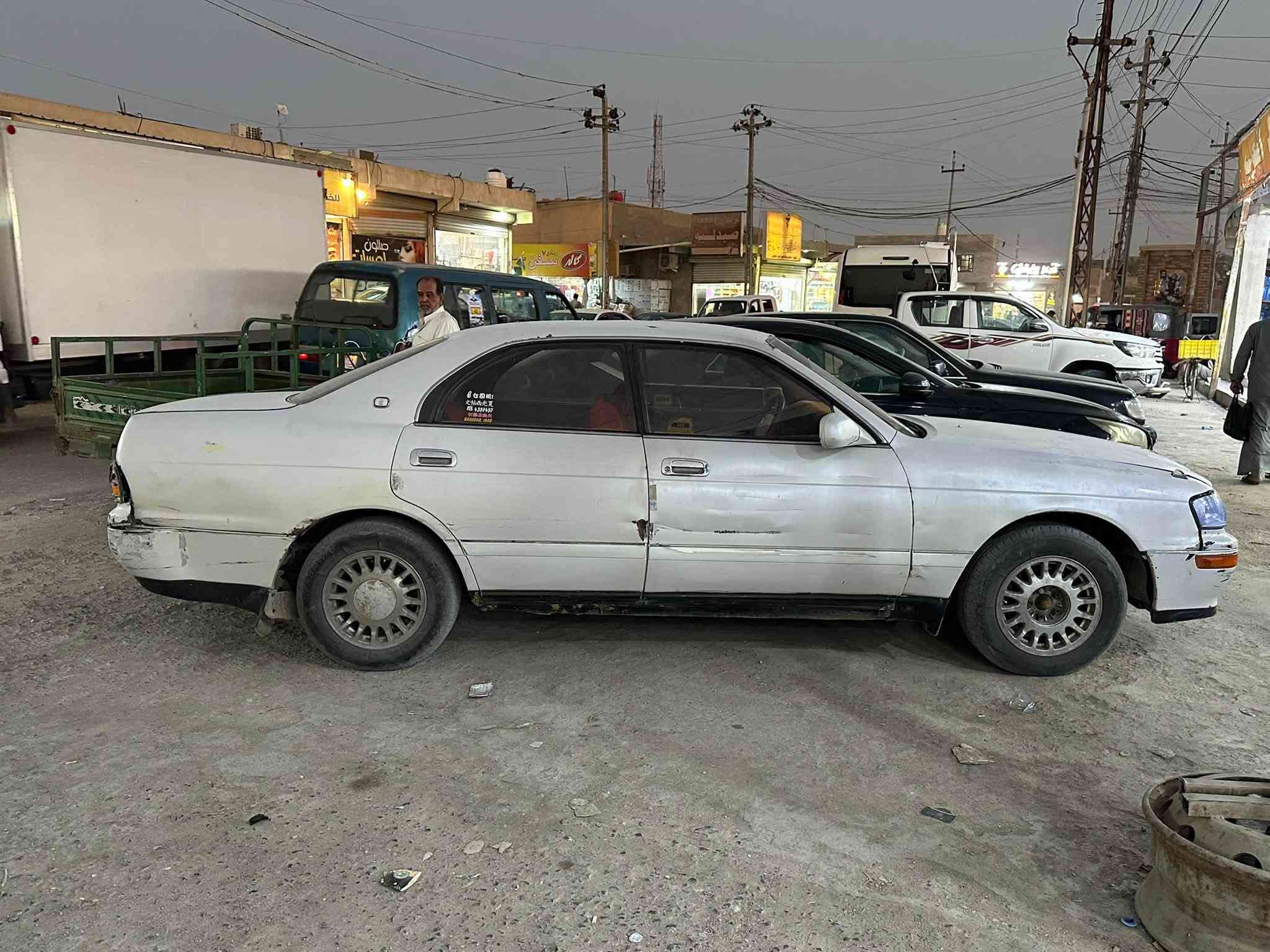 بطة للبيع موديل ١٩٩٤ مكينة وكير بشرط ومكفولة من الكص ونقل جثة  وسنوية تنتهي بشهر ١١ وراعيها موجود ويريد تحويل تبريد شغال ثلج يحتاج الها ترتيب للكشر ودواخل ترجع وكالة مكاني بصرة قضاء شط العرب التنومة وسعرها ٣٤ وبيها مجال حك الجية ***********
