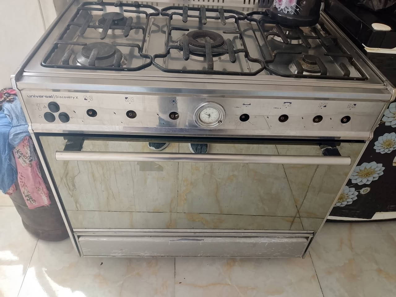 السلام عليكم طباخ للبيع اخو جديد جامده موجوده ودقمه موجوده الوان بغداد جديده ***********
