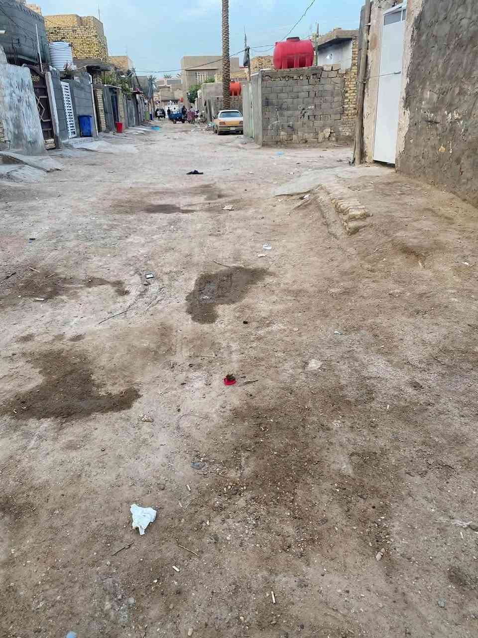 قطعة ارض 115 متر طابو زراعي  مكاتبه فقط تحتاج شراء سهم وجه3.5 م وجعب 8م ونزل 20  زراعي العنوان الحله قرب شارع ١٠٠ قرب جسر المشاة سعر ١٥ مليون بيها مجال 
للاستفسار الاتصال بالرقم (‭***********‬)

