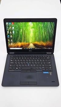 Dell • i5 الجيل الخامس • هارد ٢٥٦ SSD