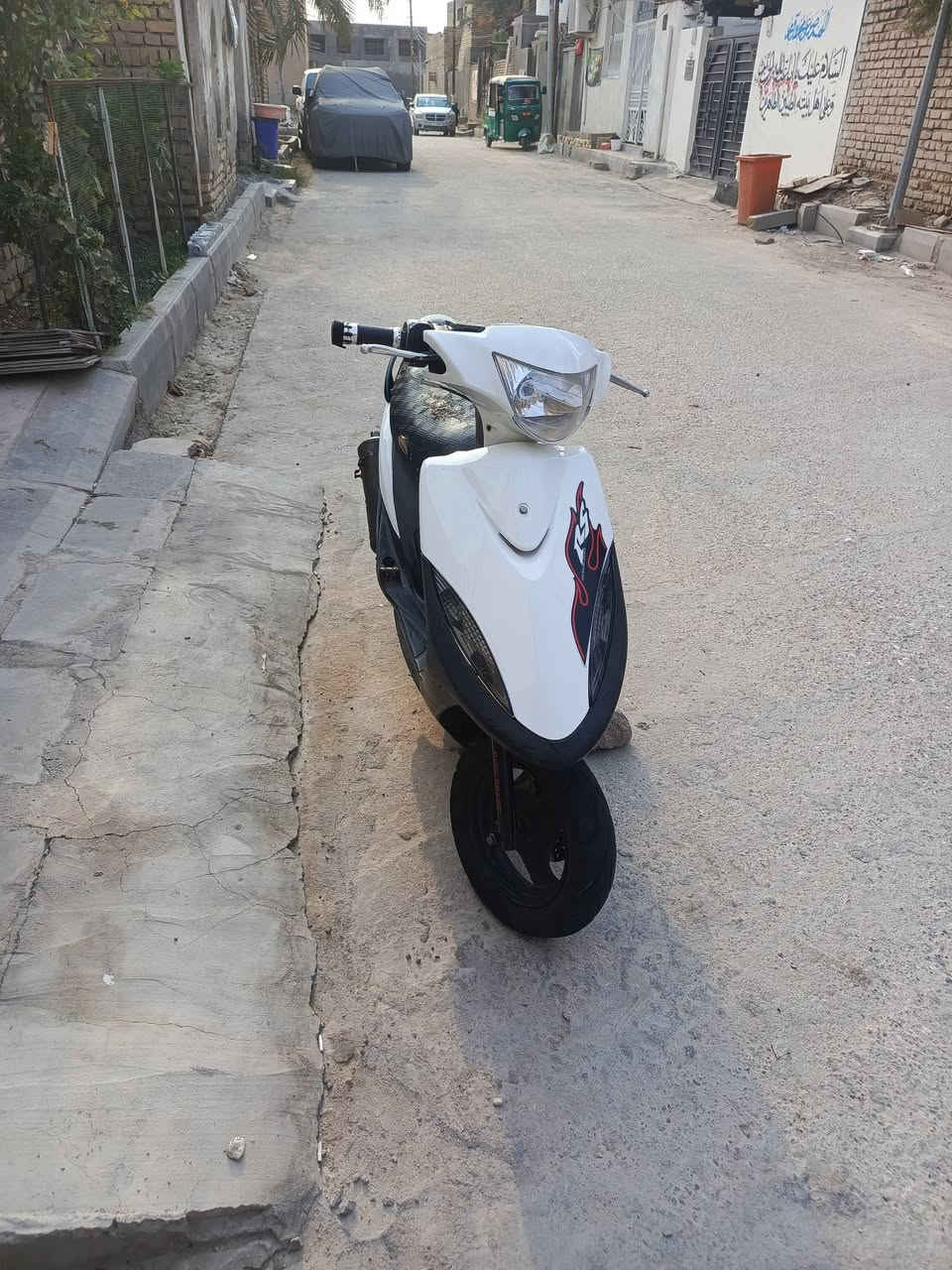 ماكس عدله جاهزه وكامله مابيه نقص كله شغال سلف هندر كهربأيات سعر (550) دراجه كلش حلوه ونضيفه ناعمه خرسه وماتسمعه مكاني ناصريه مركز حي تضحيه رقم الهاتف *********** بيه واتساب الشراي يتصل
