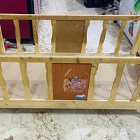 سرير اطفال • بروانه حي الشرطه