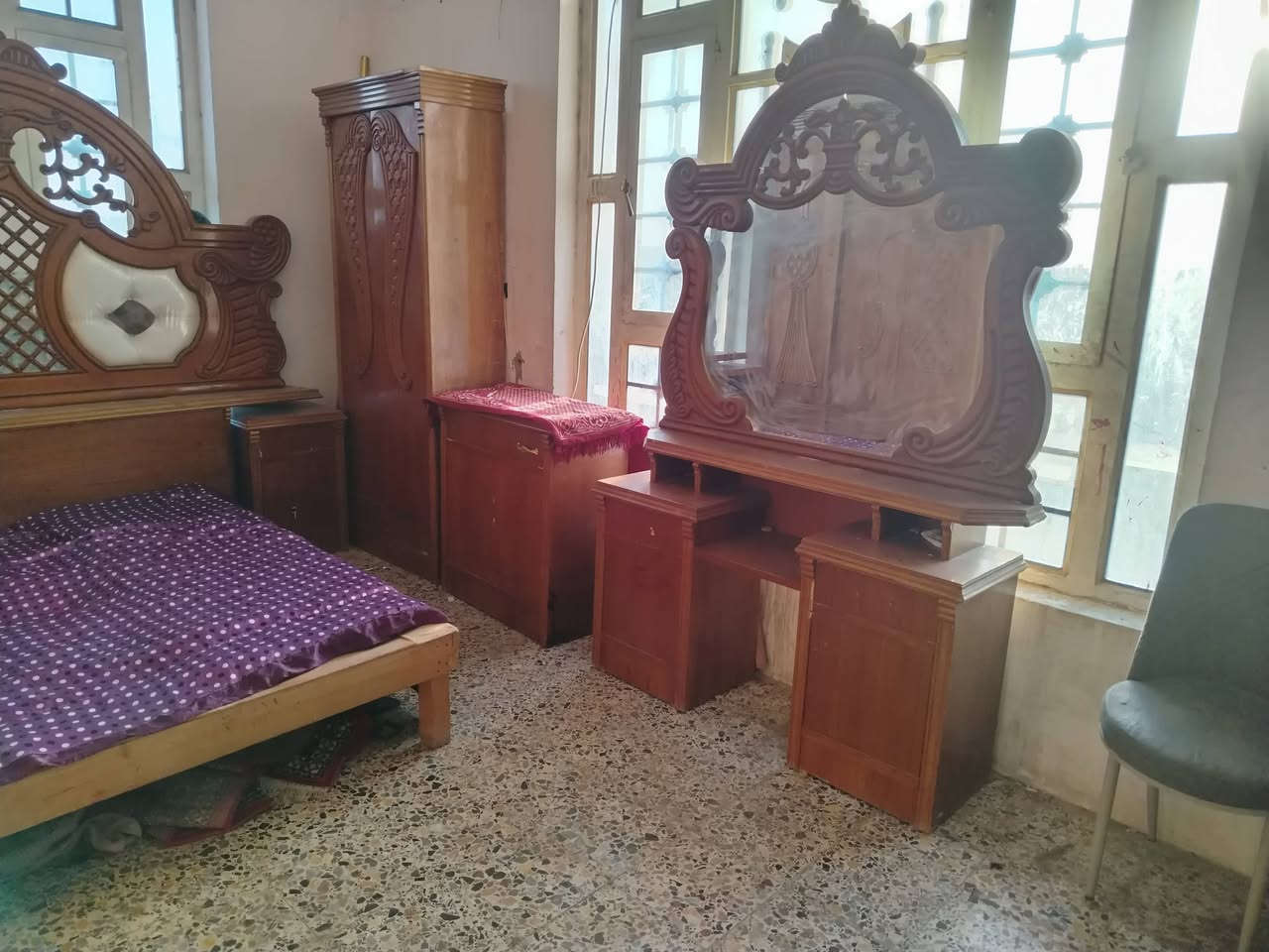غرفه خشاب نضيفه للبيع
للاستفسار الاتصال
 على الرقم ***********
