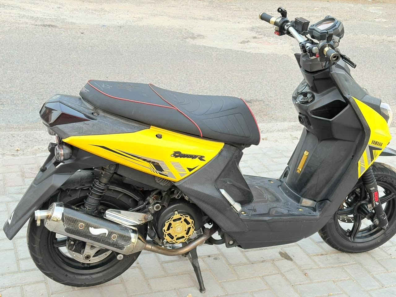 Yamaha BWSR.125CC
يوماها سكنز جبلي حديث 
125cc
وضع وكاله 
عليه تزويد ابلاد 
كلشي واضح بلصور 
لاخاص ولامستعجل (سوالف القفاصه)
السعر ٢ مليون و٣٠٠ الفة
وبيه مجال قليل لشراي 
بغداد الكرخ 
***********
