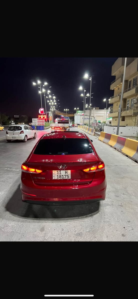 سلام عليكم النترا للبيع
موديل 2017 
رقم بغداد 
بيها اربع قطع صبغ 
سياره فول 
مكاني بغداد 
سعر 115 بيها مجال 
رقم الهاتف ***********
