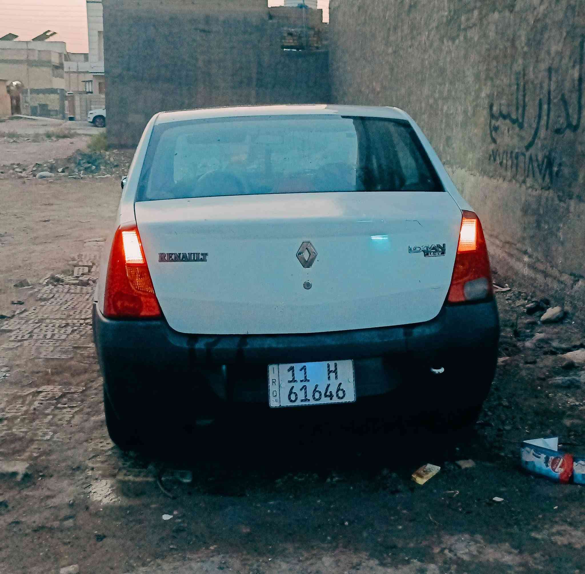 سلام عليكم رينو لوكان للبيع موديل 2009 رقم جديد  سنوية لغاية 2030بسمي تحويل ثاني يوم كير ومكينة مكفولات المكان بغداد  الزعفرانية  للاستفسار ***********
