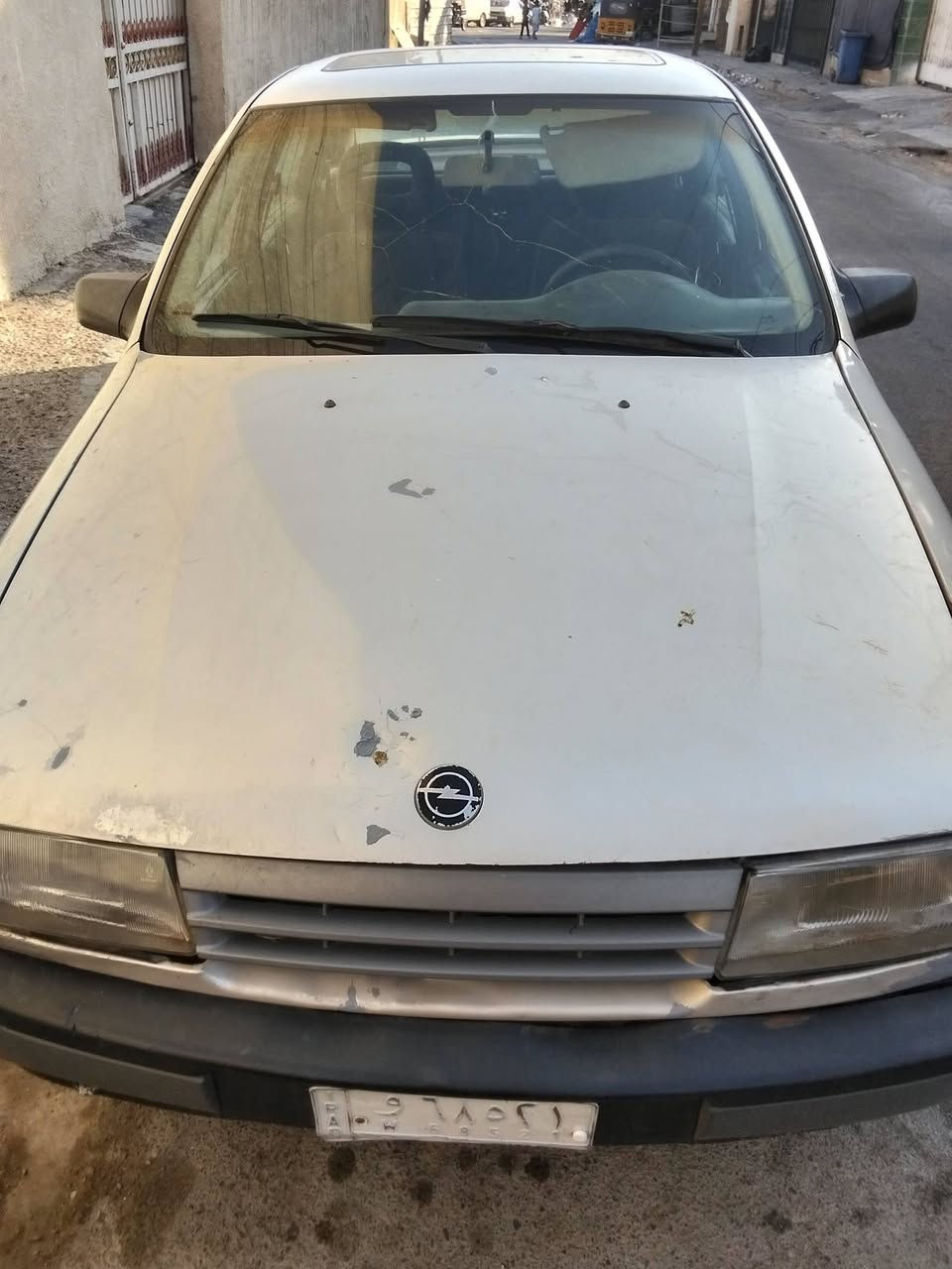 سلام عليكم للبيع سياره اوبل فكتره موديل 92 المحرك 1600 سعر 35 ورقه وبيها مجال العنوان بغداد حبيبيه بلديات استفسار على الواتساب الرقم هاتف ***********
