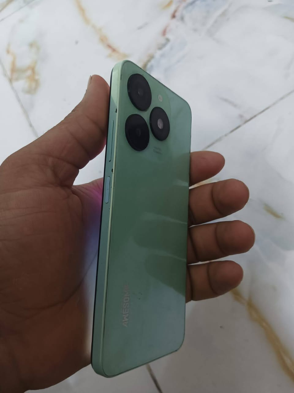 ذاكره ٢٥٦ • رام ١٦ • بطاريه ٥٠٠٠