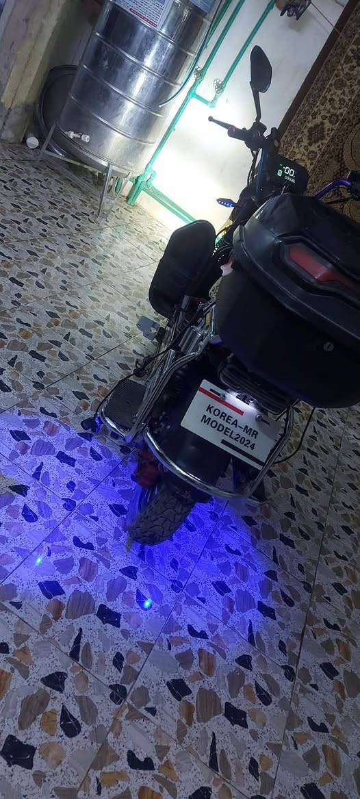 السلام عليكم جميعا
للبيع كما موضح بالصوره نظيف حيل
للاتصال.. 
***********
