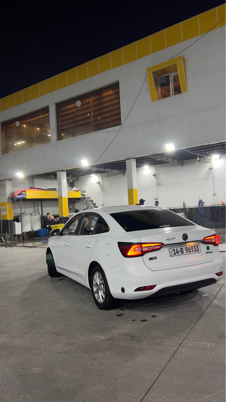 السلام عليكم 
MG5 M/2024
81,000 Km
رقم بصرة انكليزي ب اسمي السيارة جديدة عليها دوشمة ارضيات وصندوق وبيها منظومة غاز تحت الضمان السياره كامله من كل النواحي ربع ما تصرف عليها 
باتري جديد
شمعات جدد
دسكات جدد
تخم تاير جديد
ادامة للمحرك والمنظومة بالكامل
وبعد هواي امور 
 كله جديد صفر اعطال ونقوصات مكفولة كير ومحرك وحدادية بيها صبغ قطعه وشوي بارد

السعر 93 ومجال بسيط خواتها ب105 لحد يكسر بسعرها ورحم الله والديكم 

رقمي الى أي استفسار بالخدمة *********** البصرة, العراق
