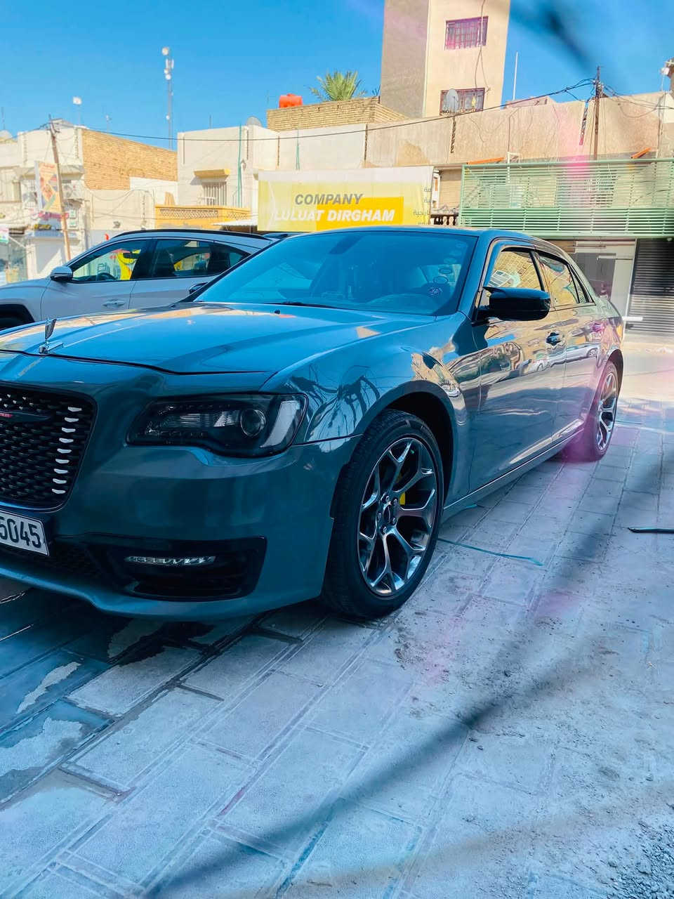 گليزر S300 ابامه 2018 سياره جديده معنه كلمه. ساره. مال بيت تخبل. وجاهزه من كلشي  مكينه كير حداديه كله وكالهً. زيرو. رقم سليمانيه.  مداور ثاني يوم. لون سمنتيً. متواجد وتساب وتصال *********** 
***********
