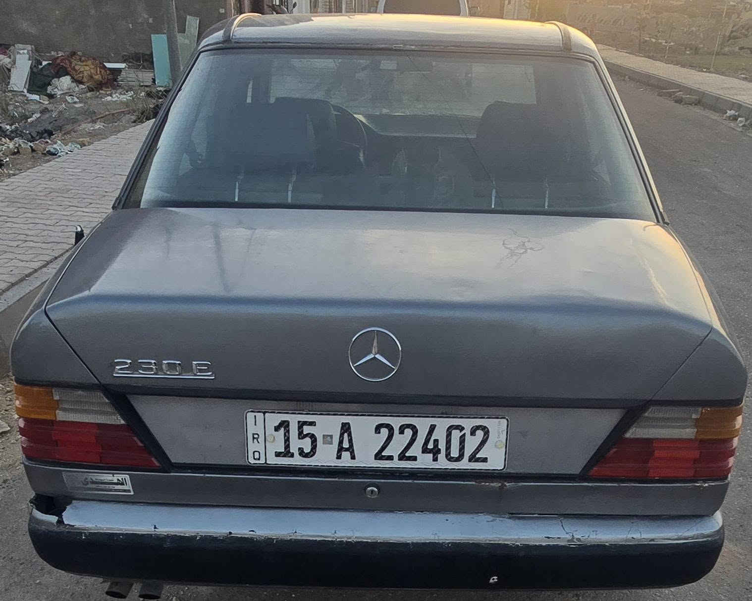 تحية طيبة 

مارسدس دب موديل 88محدثه 91

رقم انبار مشروع وطني سنويه لل29

محرك ابلادي وكير محرك 4 اسلندر

كشنات جلد دواخل كهربايات جاهزة

كير محرك كفالة تخم تاير جديد 

مكفولة من الظربة صبغ جمالية 

بيع امراوس حسب القناعة 

السعر المطوب /48\وبيها مجال بسيط

مكان السيارة بلكوت مركز مدينة

/***********\***********
