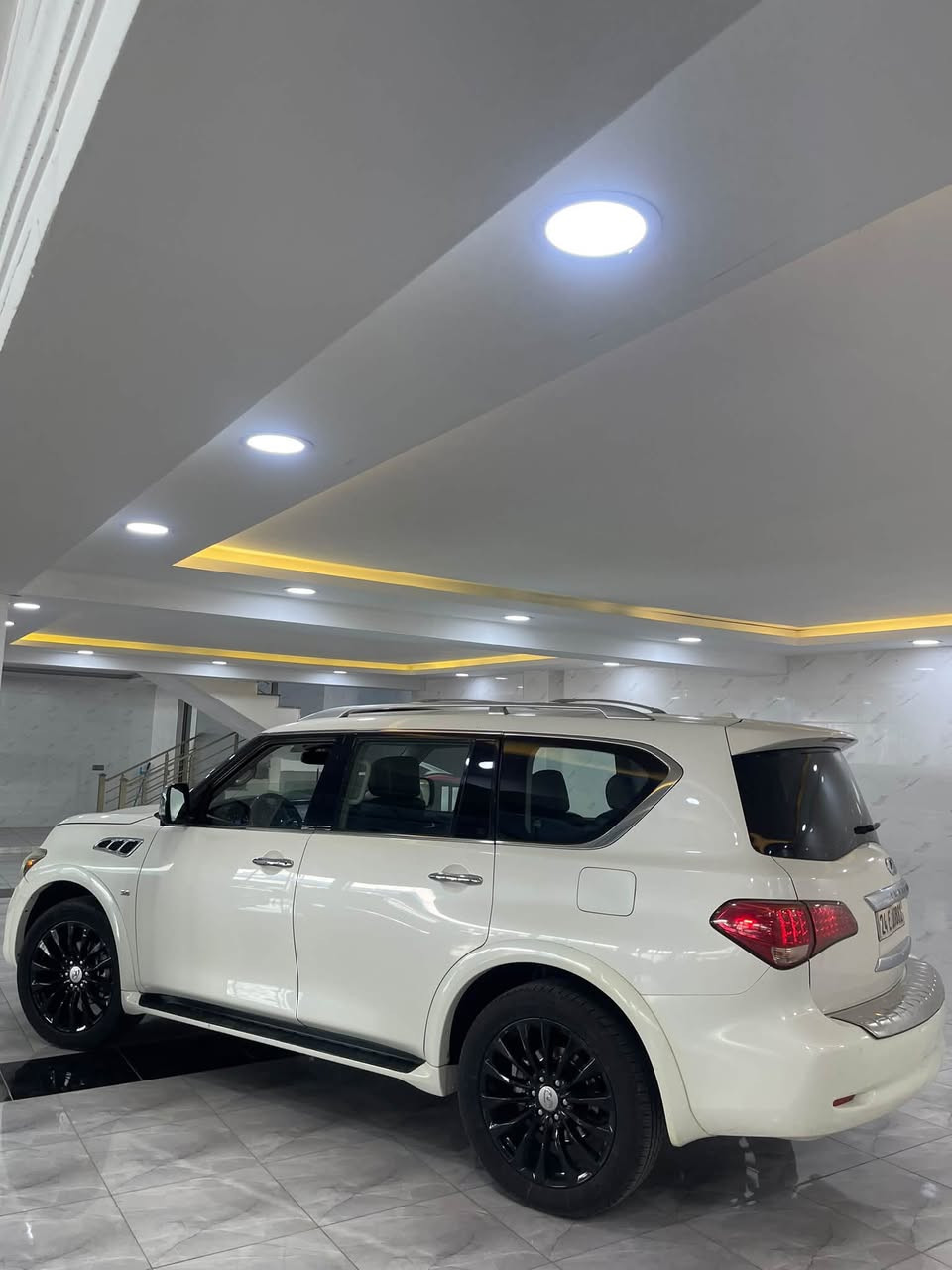 انفنتي QX80 • 2017 • مكفولة