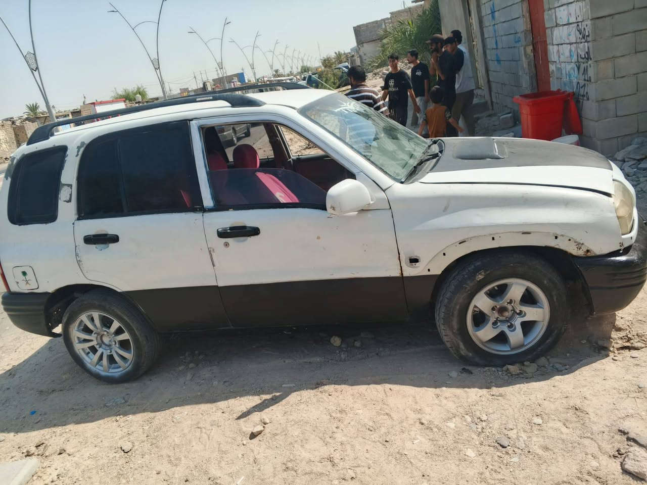السلام عليكم 

جيب زازوكي 
موديل 2000
مكينه ونجي وكير  
رقم بصره تحويل مباشر 
السعر 20 وبيها مجال 
العنوان البصره 
الرقم***********
مكلف بالنشر
