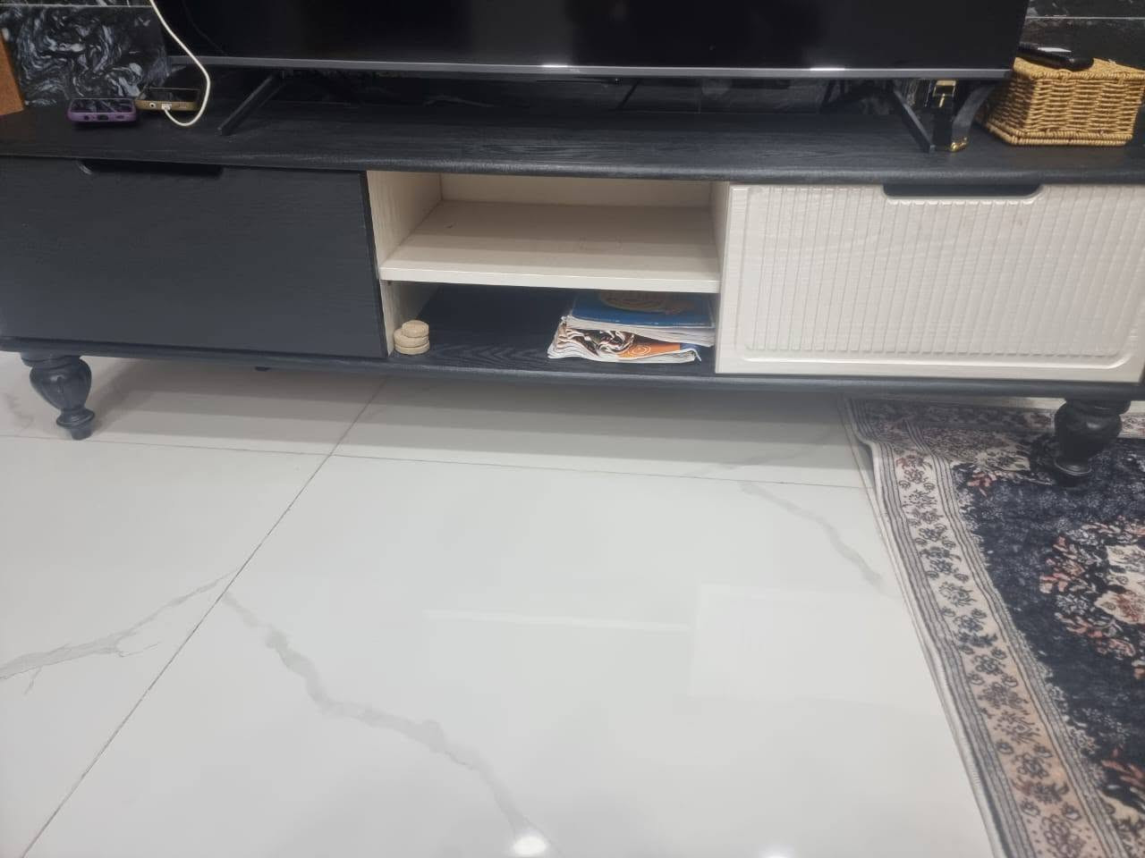 شاشه حجم 43 جديدة ستخدام قليل وميز تركي سعرهن 250 بيهن مجال مكاني بغداد الكفاءات مال عبيدي  رقمي‏‪***********

