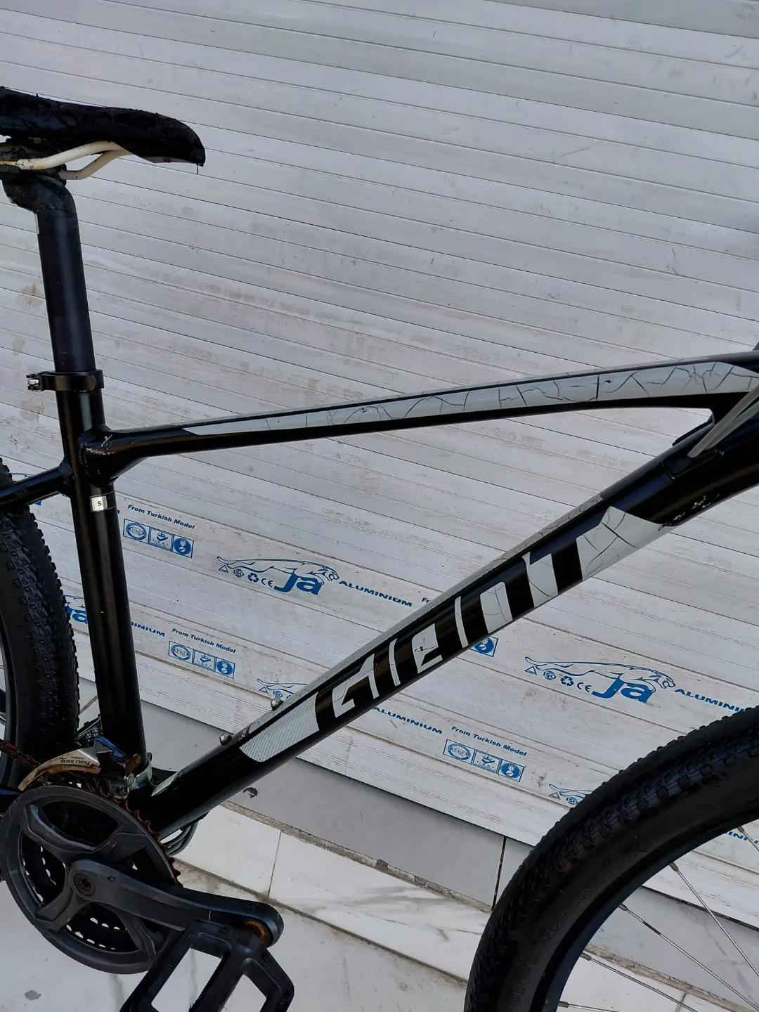 GIANT ATX 27.5 / S المنيوم بالكامل     ✈يوجد توصيل لجميع المحافضات ✈ كركوك مدخل سايدين حي الاسرى والمفقودين  معرض ابو شيفان ( *********** )
