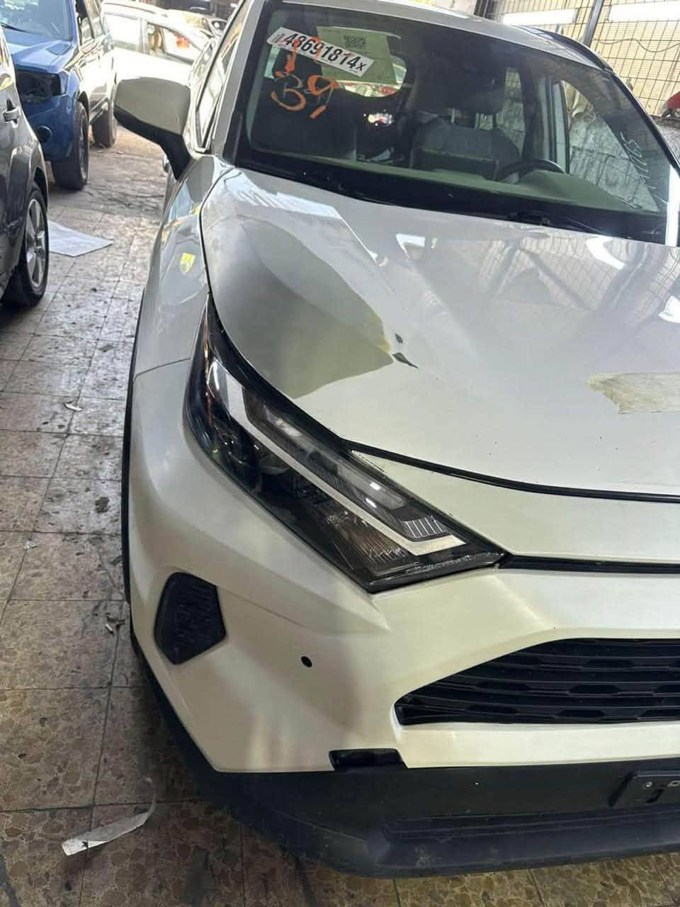 راف فور XLE • هايبرد • رقم بغداد