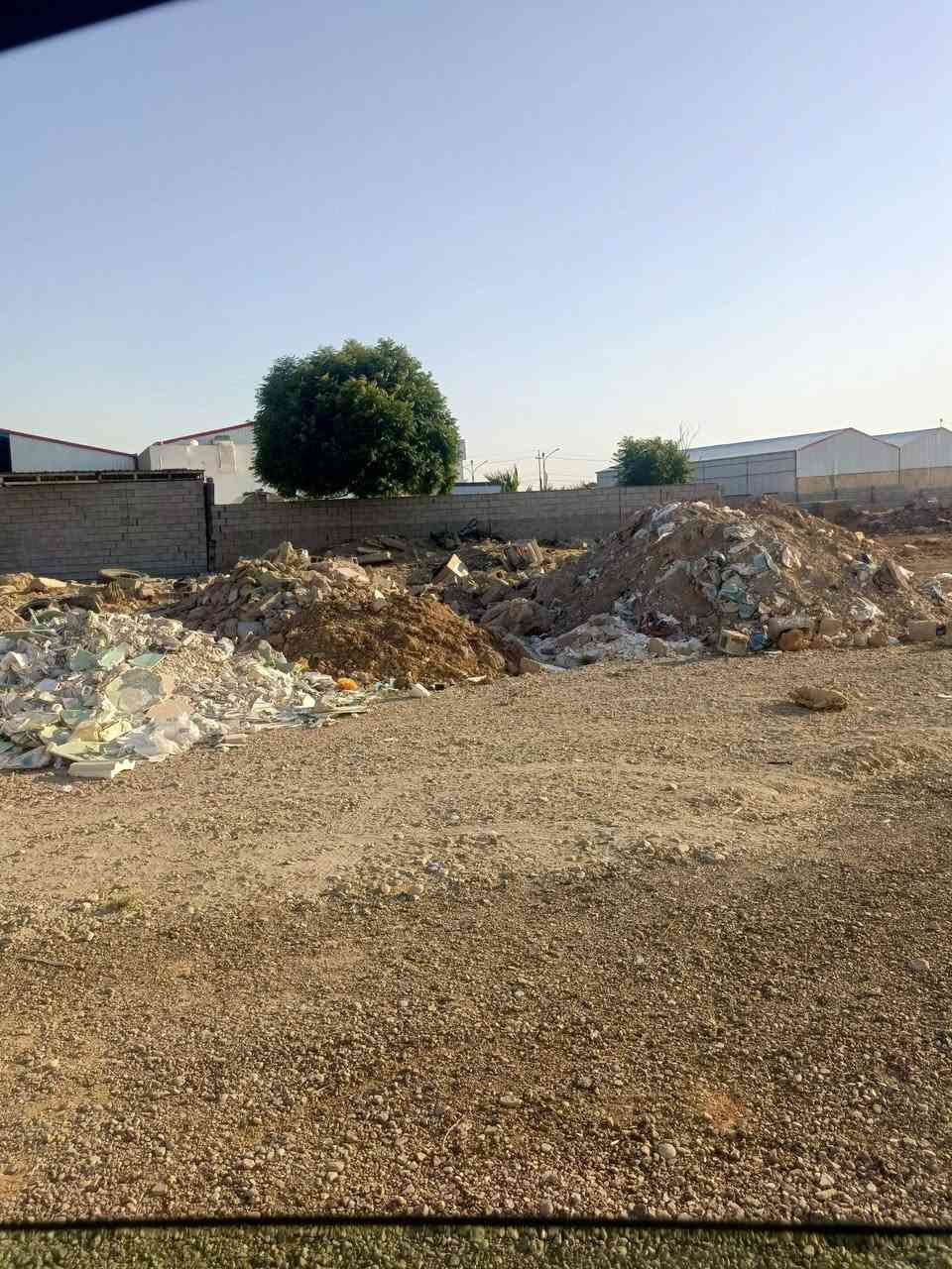 قطعه للبيع زراعي 200 متر ابحي الخظراء خلف معرض ديار بكر خلف التجاري للاستفسار الاتصال على الرقم ***********
