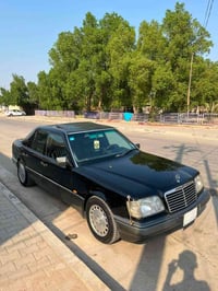 مرسيدس 320E • ١٩٨٨ • رقم بغداد