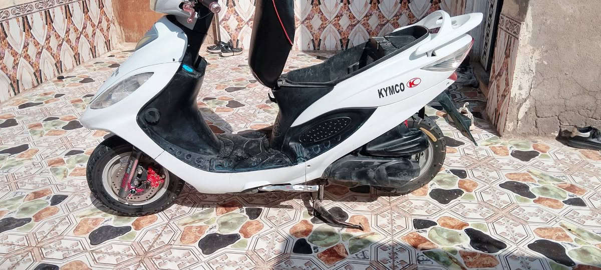 للبيع كامكو بوليس مكينه 150 فحل موديل 12 سعر 550-وبيه مجال الشراي
***********
