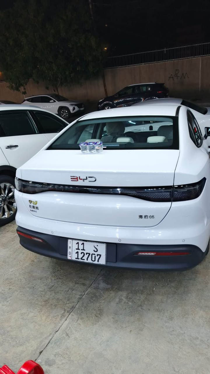 سيل 5 موديل 2025 
السعر 19750 وبي مجال قليل ماشية 6 الاف 
انضربت بالتاير صار بيها بارد بالجاملغ الايمن وتعديل بسيط بالشاصي
 بدون اي صبغ  
رقم بغداد تحويل ثاني يوم 
*********** بغداد, العراق
