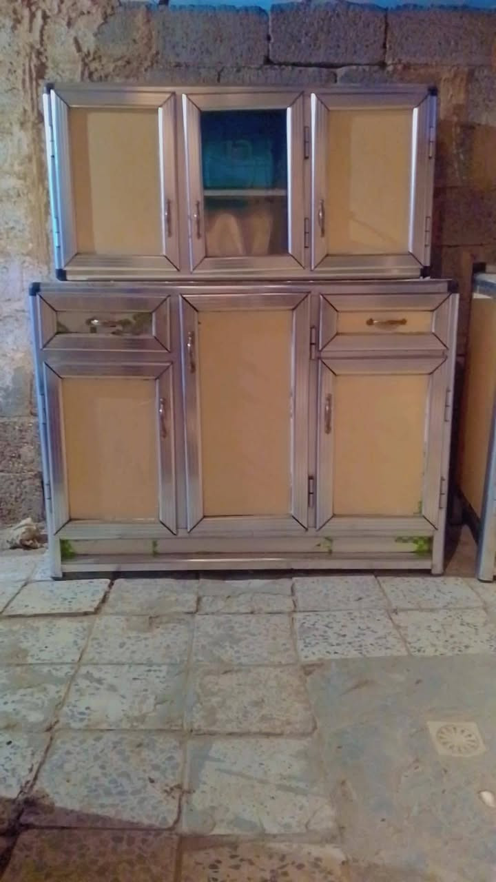كاونتر المنيوم • ٣ قطع • نضيف