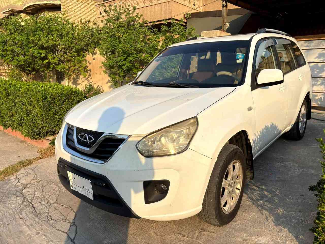 تيكو ٢٠١٣ ماشية ١٤٣ الف كيلو بدون صبغ فقط بارد بالباب الخلفي مال سبير
السيارة نظيفة وجاهزة وبدون خياس داخلها نظيف تبريد ثلج كير مكينه بحالة ممتازة صدر جديد الكهربائيات سليمة 100% السيارة شادلها منظومة غاز بالورشة الحكومية يعني تمشيك ٣٥٠ كليو بـ٩٠٠٠ دينار اقتصادية جداً وبدون اي دوانص. رقم الماني بغداد مشروع وطني سنوية لسنه ٢٠٢٨ 
 السعر ٥٨ وبيها مجال بسيط مكان السيارة البلديات 

***********
