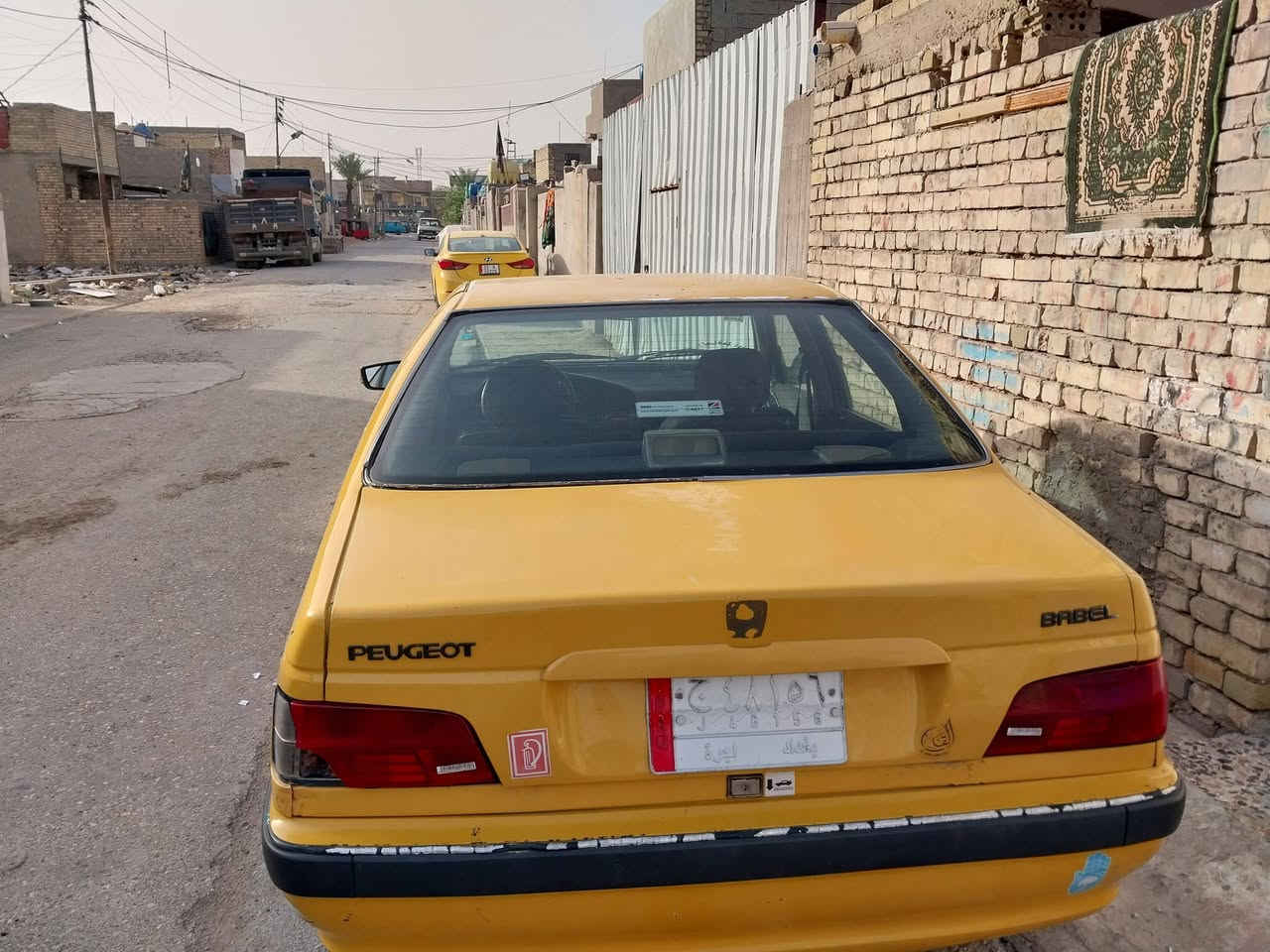 سياره بيجو بارص للبيع موديل 2015 
صدر امامي وخلفي جديد
هيئة مصفرة
كهربائيات كلها شغاله
تبريد شغال خير من الله 
رقم بغداد سنوية 27 تحويل ثاني يوم سعر 39 وبيها مجال 
استفسار ***********
