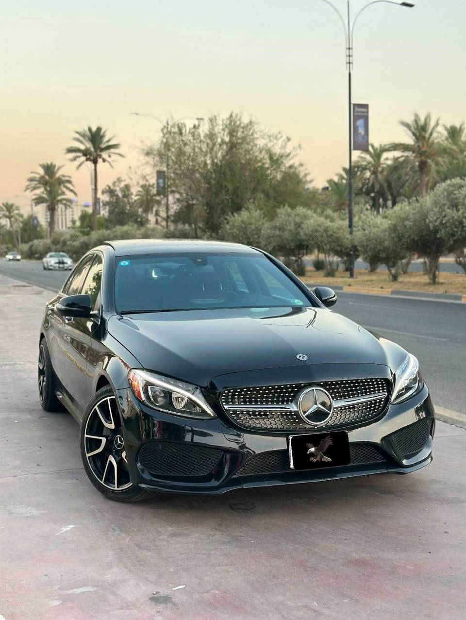 السلام عليكم
للبيع Mercedes C300 2018  

بانورامـــا 

دبل ماوس

داخل احمر❤️‍🔥

بصمه + بصمه أبواب 

دعاميه 2020

بك لايت2020

لايت عدسه 

بك لايت لد 

كشنات تدفئه +خزن ميموري

5انضمه وضع القياده (ايكو-كومفورت-سبورت-سبورت بلس-اندڤجول)

 

ماشيه 60 الف

والسياره فول مواصفات بموديلها 

وجديده كلش تخم تاير جديد ودهن جديد 

الحادث بسيط جدًا بأمريكا طخه اصبعين تقريبا بل بنيد فقط

وبل عراق الجاملغ الخلفي من صفحه السايق انصبغ اثر شخط فقط 

وبيها pdr بل باب 

السعر مناسب 

***********
