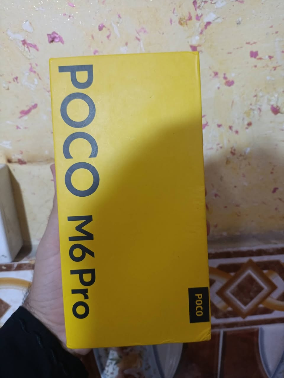 بوكو m6 برو ذاكره 512 رام 24 جهاز كفاله نضيف 
ملحقات كامله بطاريته 5000 شحن سريع 67واط 
السعر 285  مكاني بصره هارثه رقمي ***********

