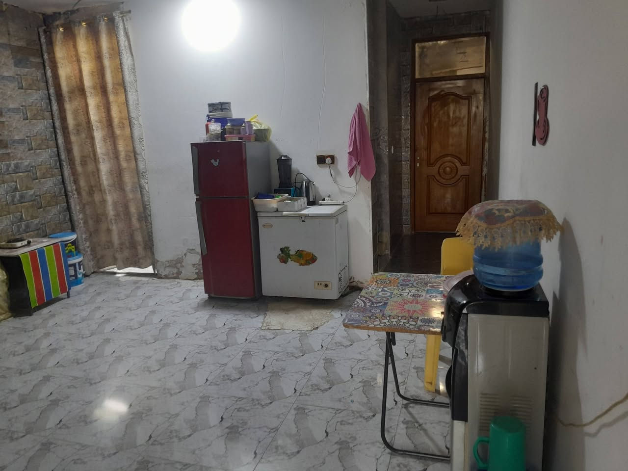 للبيع دار زراعي ١٠٠ متر بناء طابوك مسلح ارضية بورسلين خلف مشروع ماء الرصافة قريب شارع ابو طاوة السعر ٣٥ للإستفسار ***********
