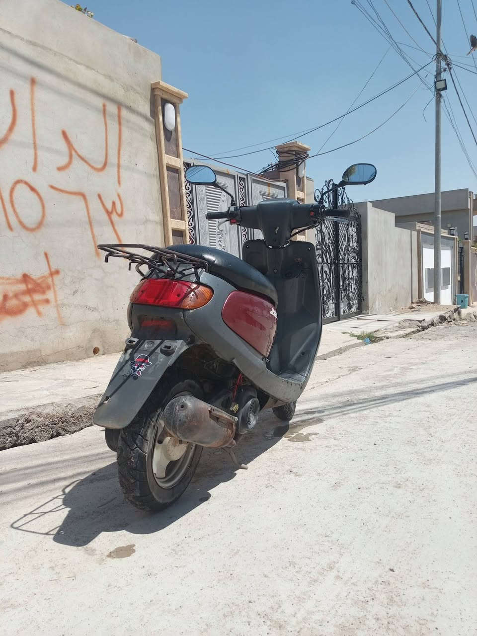 السلام عليكم ماطور نفخ للبيع ماطور كامل مكمل مايعوزو بس سله مامعمر ولا مره تحريكه ومعدل نار كهربائيات شغاله الماطور نضيف مال بيت ،،،،السعر 275وبي مجال بسيط شراي اتصل على الرقم ***********،،،،العنوان حي التعليم
