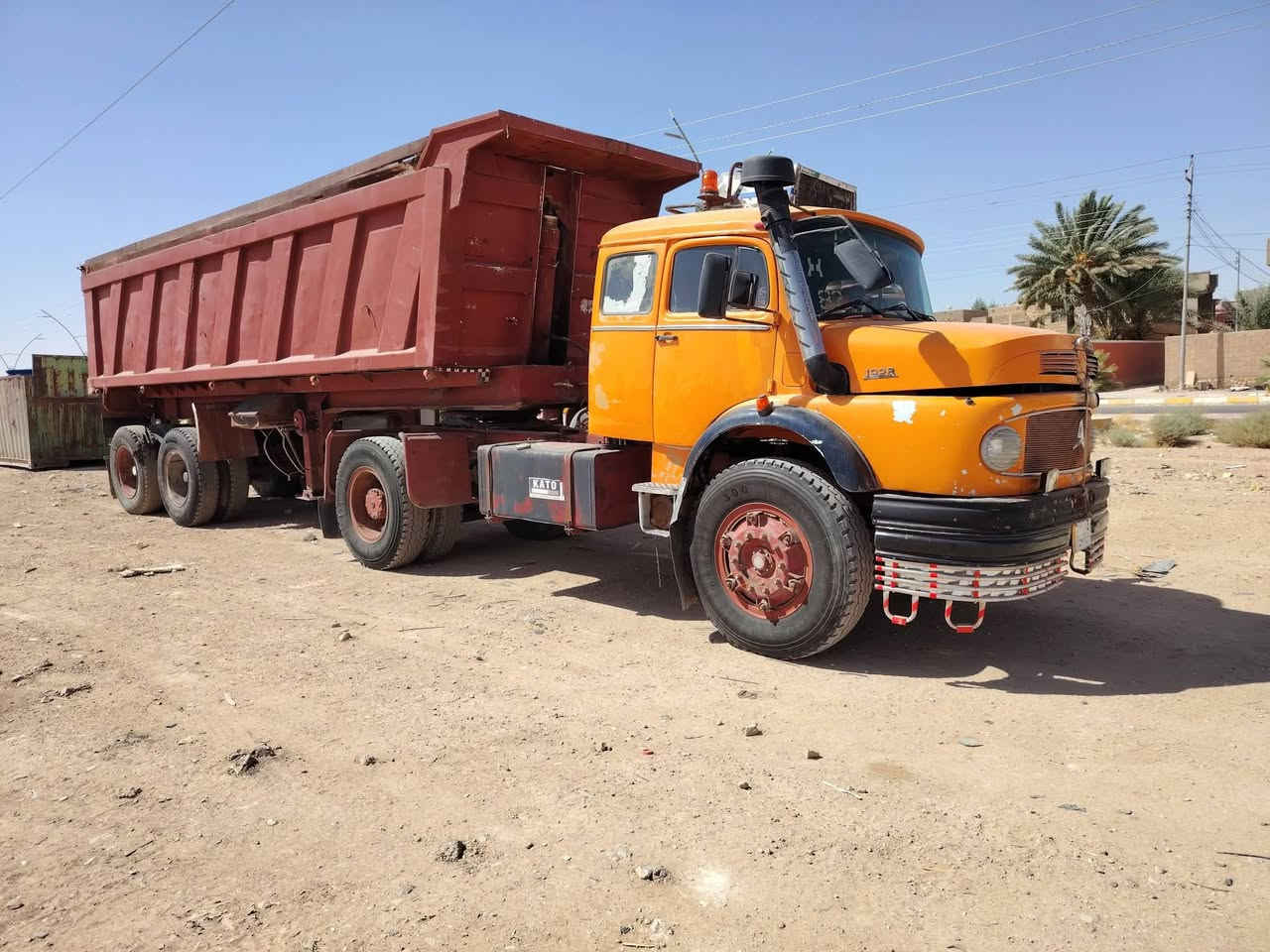 اقجم سوبر موديل 82 كير محرك شاصي مكفول تايرات زينه رقم انكليزي ع الطبع شرط التحويل السعر 280 ورقه  وبيه مجال العنوان الأنبار القائم للأستفسار ***********
